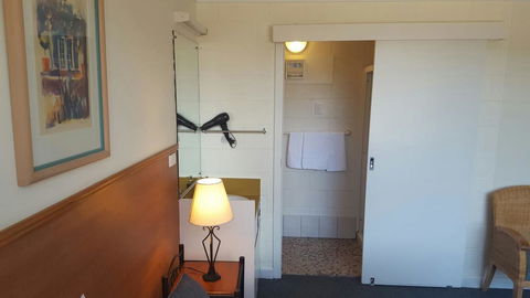 Mt Lyell Motor Inn - Perths Hotel 30