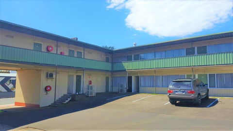 Mt Lyell Motor Inn - Perths Hotel 36
