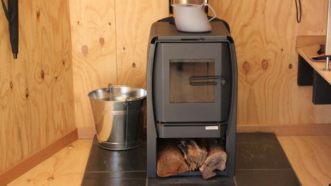 BAY OF FIRES ECO HUT Off Grid Experience At Binalong Bay - Perths Hotel 16