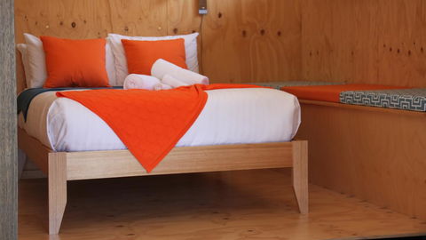BAY OF FIRES ECO HUT Off Grid Experience At Binalong Bay - Perths Hotel 3