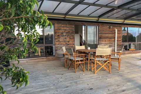 HIDDEN HAVEN Binalong Bay - Perths Hotel 1