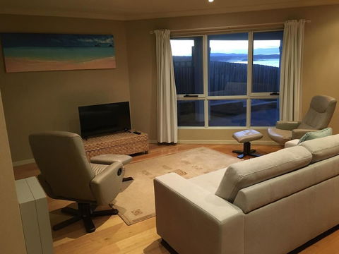 Villa 2 Bay Of Fires - Perths Hotel 3