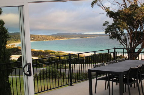 Villa 2 Bay Of Fires - Perths Hotel 16