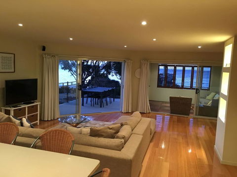 Villa 2 Bay Of Fires - Perths Hotel 4