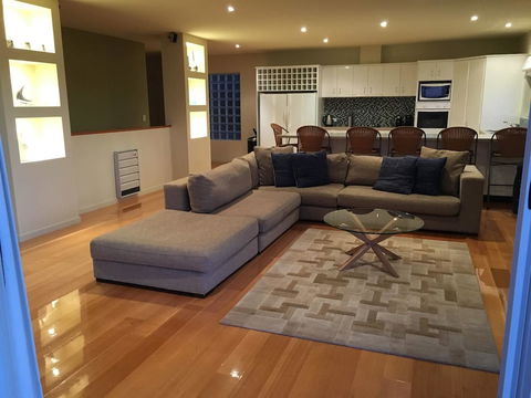 Villa 2 Bay Of Fires - Perths Hotel 1