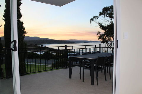 Villa 2 Bay Of Fires - Perths Hotel 14
