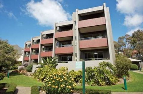 Cumberland Lorne Resort - Perths Hotel 12