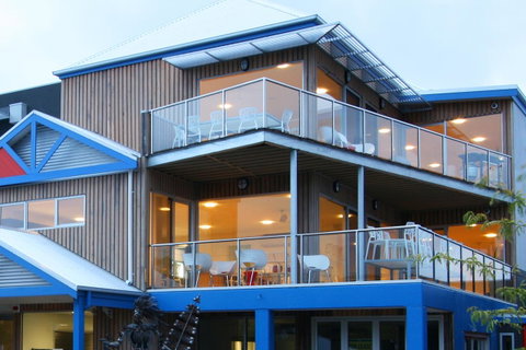 The Island Accommodation - Perths Hotel 22