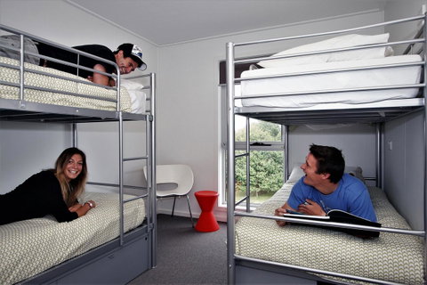 The Island Accommodation - Perths Hotel 17