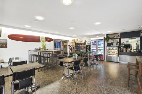 The Island Accommodation - Perths Hotel 29