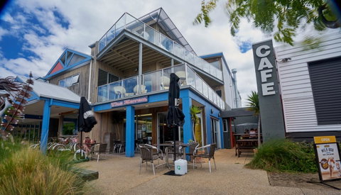 The Island Accommodation - Perths Hotel 13