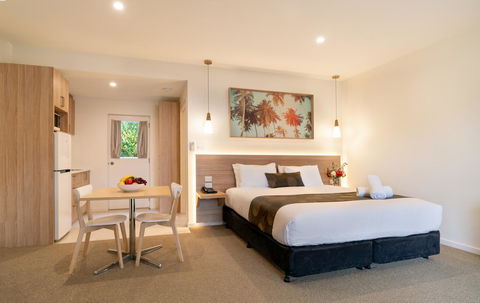 Boathouse Resort Studios And Suites - Perths Hotel 3