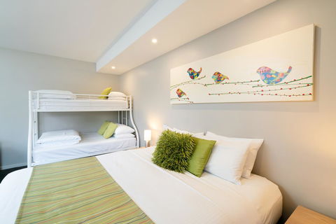 Boathouse Resort Studios And Suites - Perths Hotel 4