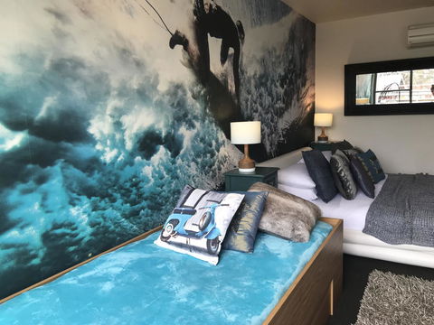 Lorne World - Perths Hotel 25