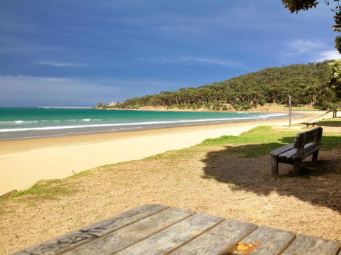 Lorne Surf Apartments - Perths Hotel 13