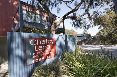 Lorne Surf Apartments - Perths Hotel 7