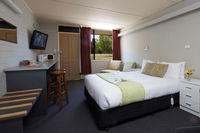 Book Bridgewater On Loddon Accommodation Vacations Perths Hotel Perths Hotel