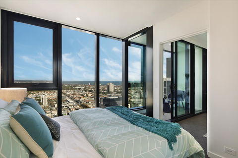 Experience Platinum Hotel Apartments - Perths Hotel 23