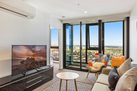 Experience Platinum Hotel Apartments - Perths Hotel 5