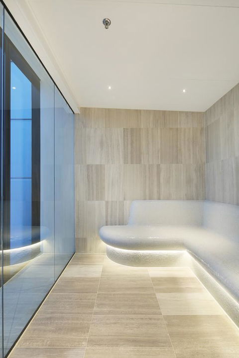 Experience Platinum Hotel Apartments - Perths Hotel 30