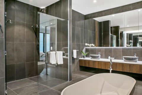 Experience Platinum Hotel Apartments - Perths Hotel 21