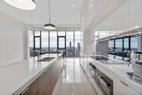 Experience Platinum Hotel Apartments - Perths Hotel 15