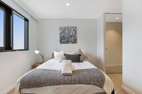 Experience Platinum Hotel Apartments - Perths Hotel 4