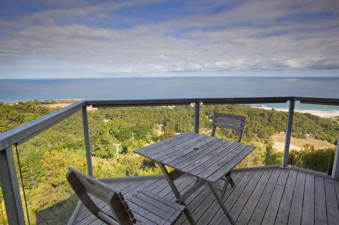 Chris\'s Beacon Point Restaurant & Villas - Perths Hotel 1