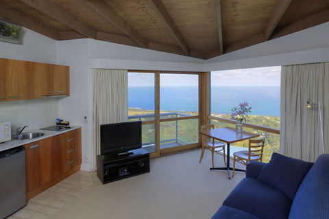 Chris\'s Beacon Point Restaurant & Villas - Perths Hotel 5