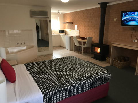 Beachcomber Motel & Apartments - Perths Hotel 2