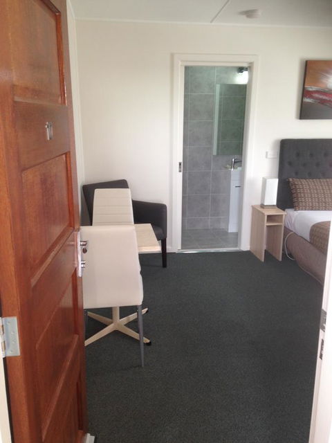 Beachcomber Motel & Apartments - Perths Hotel 29