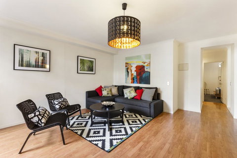 Melbourne Luxury Paradise - Perths Hotel 3