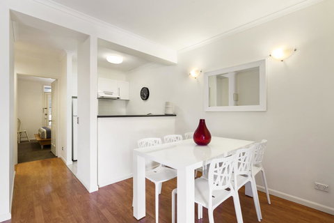 Melbourne Luxury Paradise - Perths Hotel 6