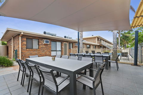 Allambi Holiday Apartments - Perths Hotel 7