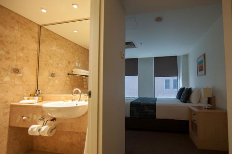 CitiClub Hotel Melbourne - Perths Hotel 10