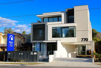 Book Mont Albert Accommodation Vacations Perths Hotel Perths Hotel