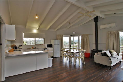 Hamptons In Healesville - Perths Hotel 3