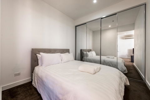 Amazing Accommodations: Vogue - Perths Hotel 38