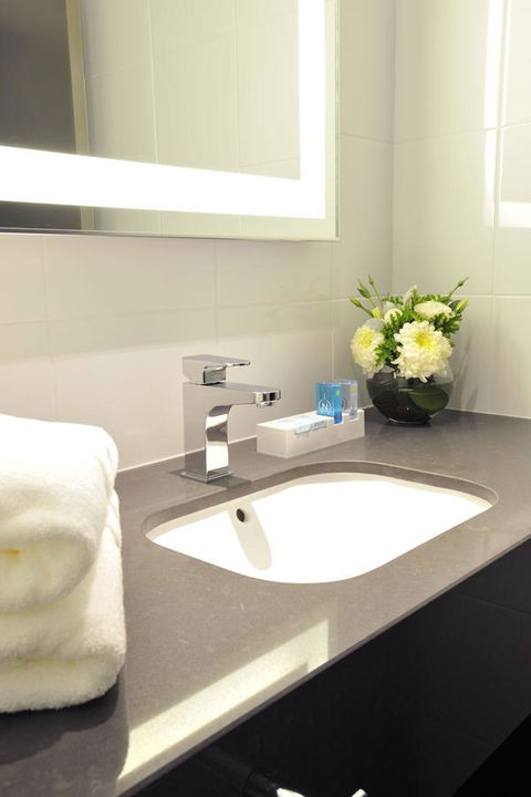 Novotel Melbourne On Collins - Perths Hotel 37
