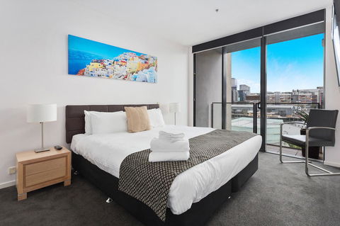 Docklands Private Collection - NEWQUAY - Perths Hotel 8