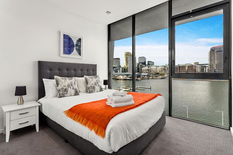 Docklands Private Collection - NEWQUAY - Perths Hotel 12