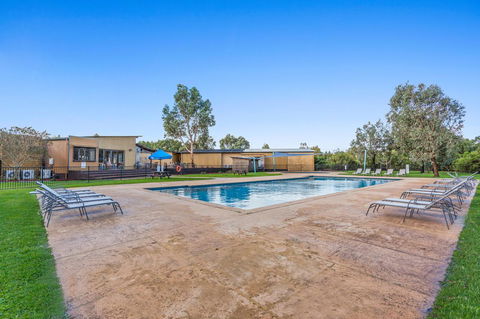 Rural 5 Star Villa\'s With Resort Amenities - Perths Hotel 17