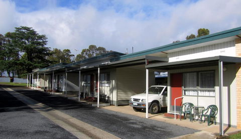 The Highlander Motel - 24HR Check In - Perths Hotel 37