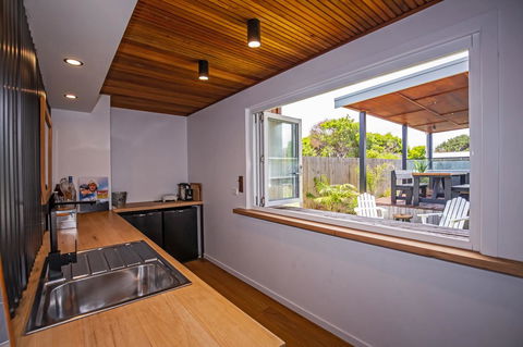 Island Getaway Cape Woolamai - Perths Hotel 29