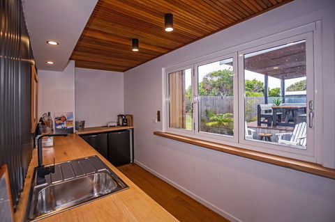 Island Getaway Cape Woolamai - Perths Hotel 31