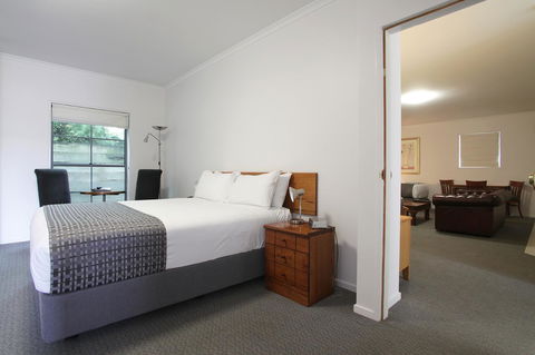 Quality Inn & Suites The Menzies - Perths Hotel 12