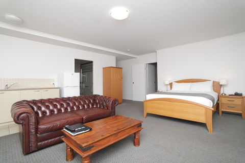 Quality Inn & Suites The Menzies - Perths Hotel 8
