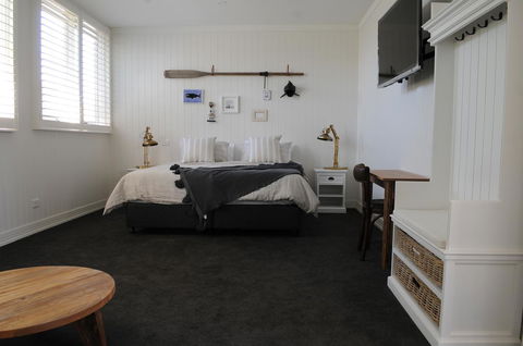 Anchor Geelong - Perths Hotel 13