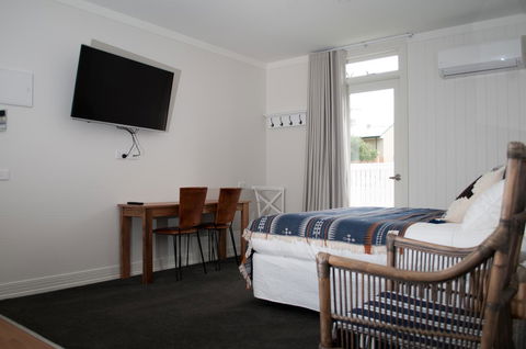 Anchor Geelong - Perths Hotel 1