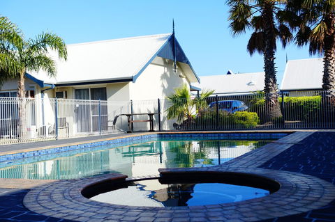 Torquay Tropicana Motel - Perths Hotel 13